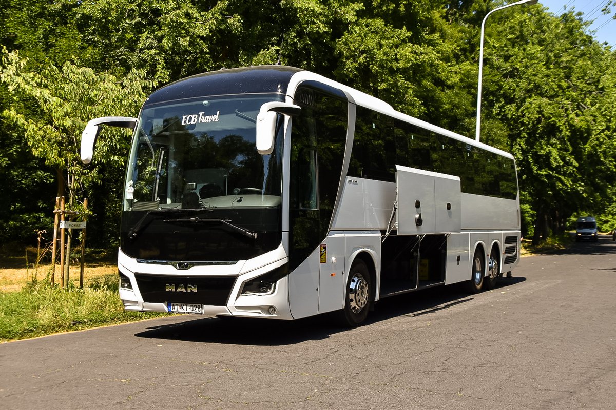 MAN Luxury Coach for 60 Passengers