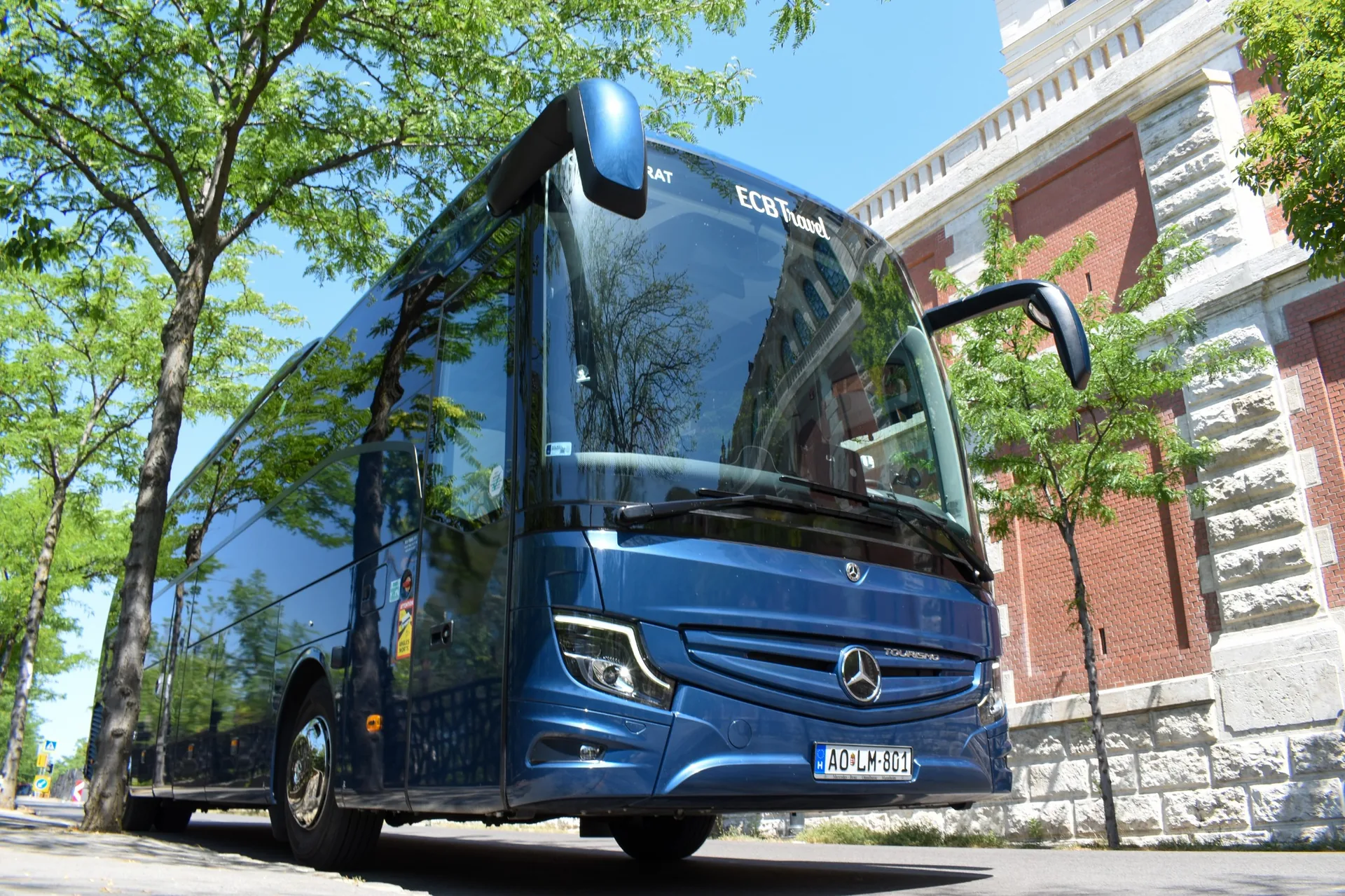 Mercedes Tourismo Full Premium 50-seat coach, coach hire Budapest